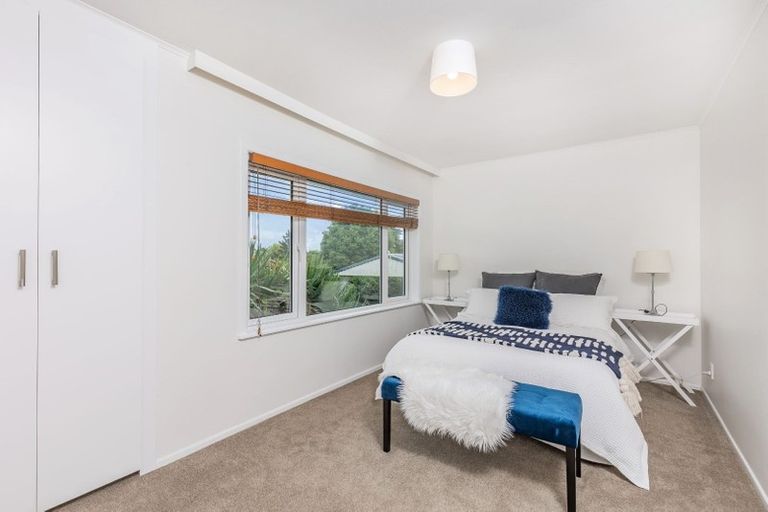 Photo of property in 13 Glen Marine Parade, Glendene, Auckland, 0602