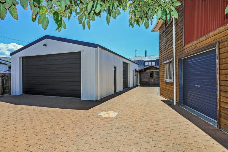 Photo of property in 68 Gillies Crescent, Waimarama, Havelock North, 4294