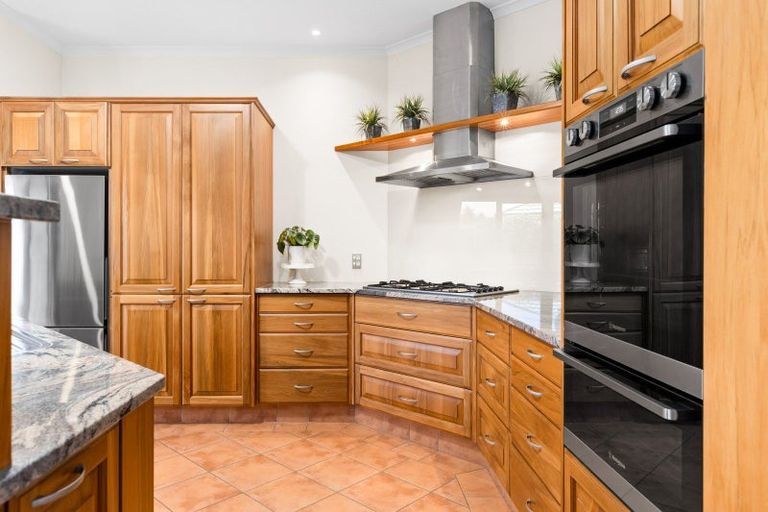 Photo of property in 9 Rutland Place, Taradale, Napier, 4112