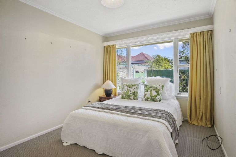 Photo of property in 18 Bond Street, Waltham, Christchurch, 8023