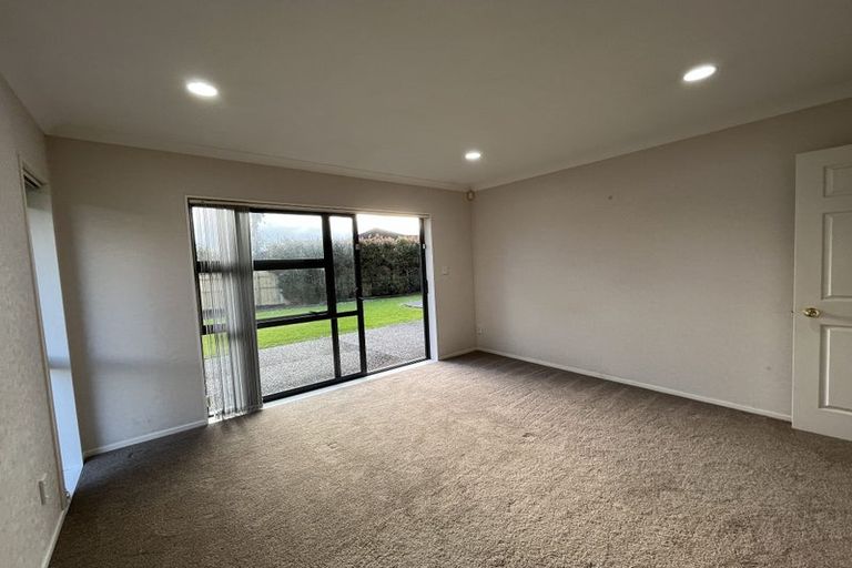 Photo of property in 14 Brittas Place, East Tamaki, Auckland, 2016
