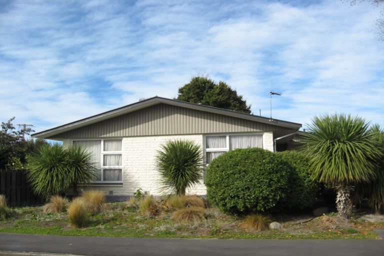 Photo of property in 82 Colman Avenue, Sockburn, Christchurch, 8042