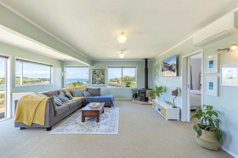 Photo of property in 9 Everard Avenue, Army Bay, Whangaparaoa, 0930