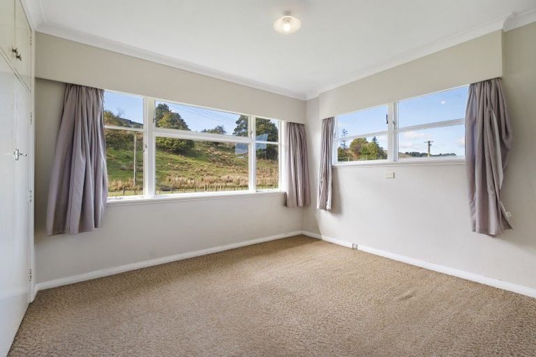 Photo of property in 14 Gordon Terrace, Hunterville, 4730