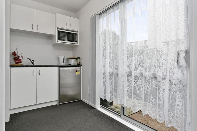 Photo of property in 5/7 Snead Place, Hamilton East, Hamilton, 3216