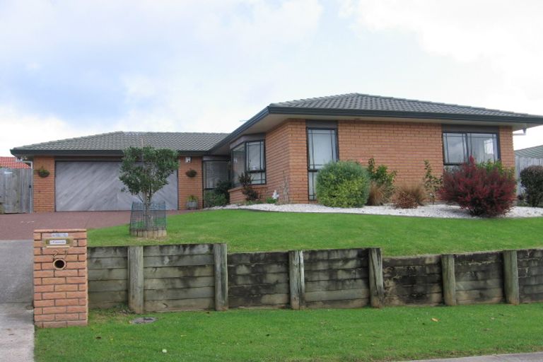 Photo of property in 27 Vanderbilt Parade, Albany, Auckland, 0632