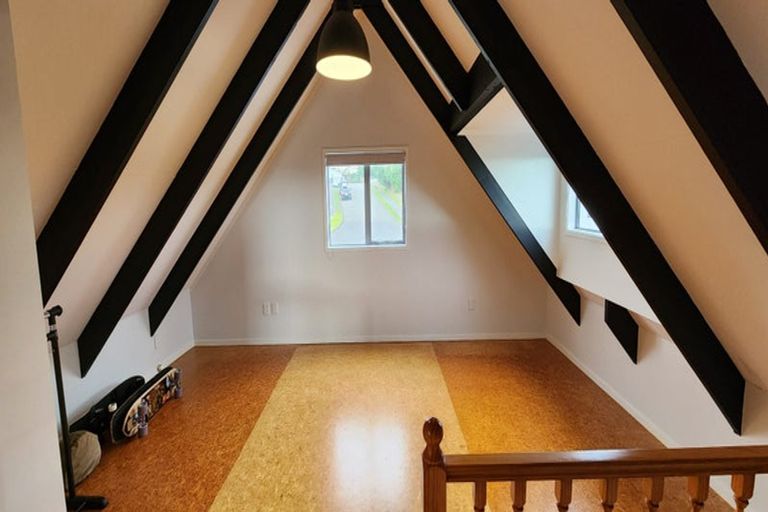 Photo of property in 14 Tikati View, Titahi Bay, Porirua, 5022