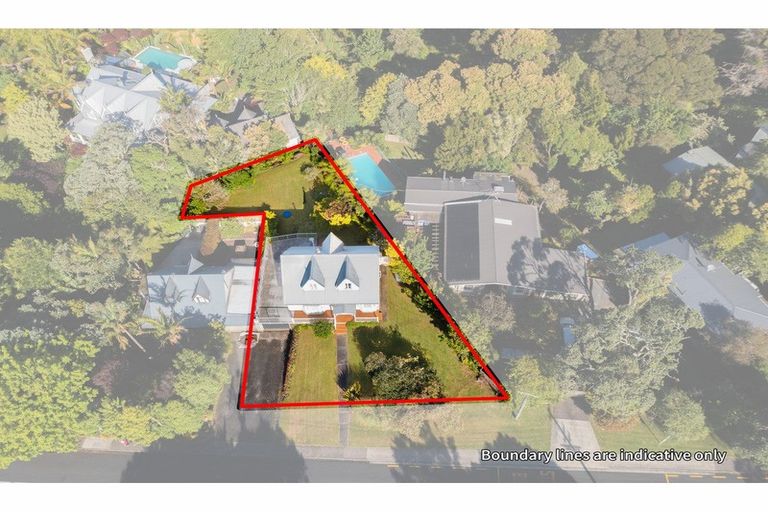 Photo of property in 14a South Lynn Road, Titirangi, Auckland, 0604