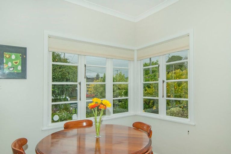 Photo of property in 2 Sherwood Street, Woburn, Lower Hutt, 5010
