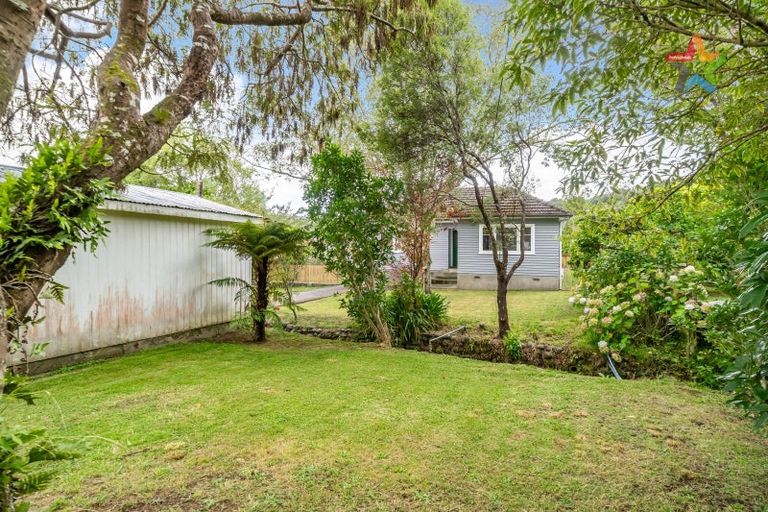 Photo of property in 7 Tawhai Street, Stokes Valley, Lower Hutt, 5019