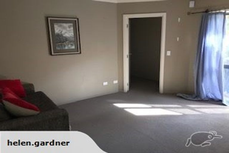 Photo of property in 15 Paradise Place, Lake Hawea, Wanaka, 9382