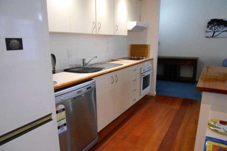 Photo of property in Hopper Street Apartments, 3/20 Hopper Street, Mount Cook, Wellington, 6011