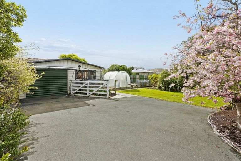 Photo of property in 58 Hargest Crescent, Saint Kilda, Dunedin, 9012