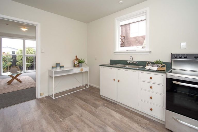 Photo of property in 1/493 Barbadoes Street, Edgeware, Christchurch, 8013