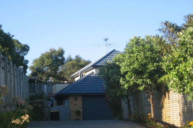 Photo of property in 3 Saunders Close, Whitby, Porirua, 5024