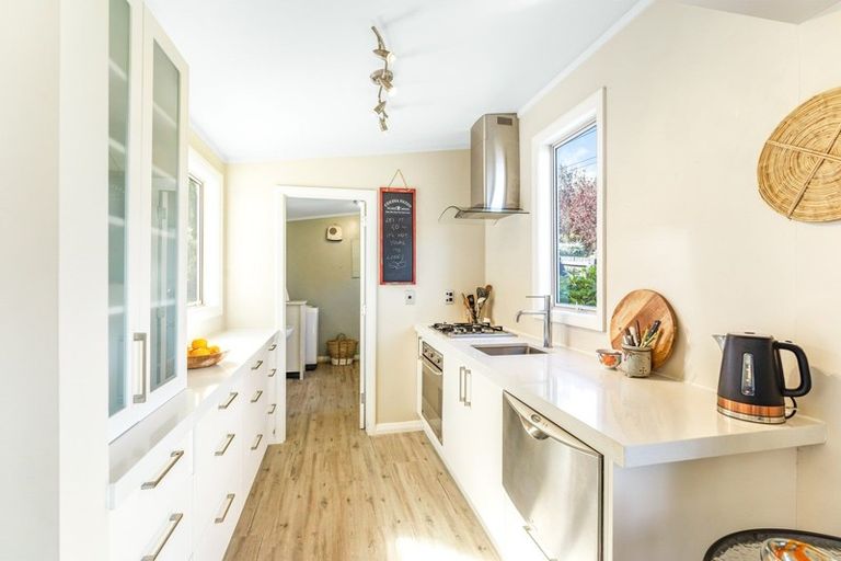 Photo of property in 14 Wharfdale Street, Macandrew Bay, Dunedin, 9014