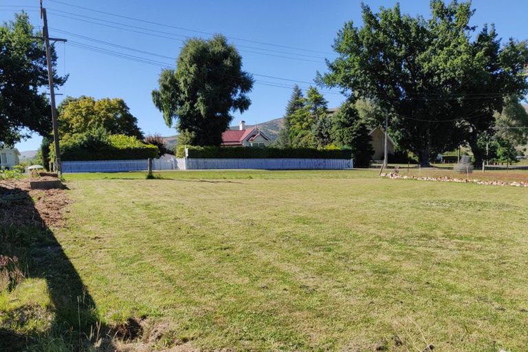 Photo of property in 7 Swalwell Street, Waikaia, 9778
