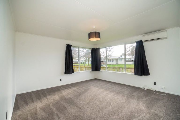 Photo of property in 74 Stillwater Place, Westbrook, Palmerston North, 4412