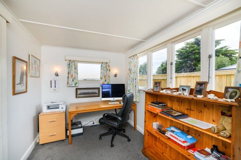 Photo of property in 9 Ngaio Street, West End, Palmerston North, 4412