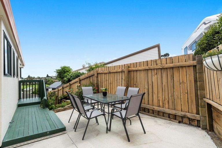 Photo of property in 4b Cynthia Place, Bellevue, Tauranga, 3110