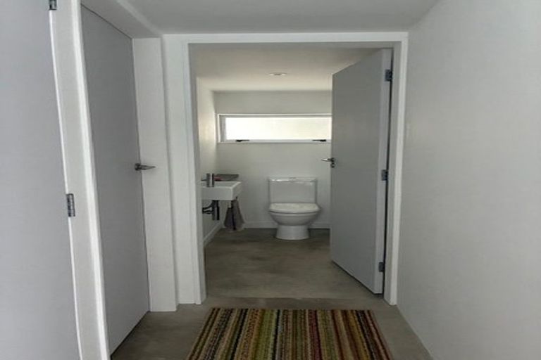 Photo of property in 133 Northland Road, Northland, Wellington, 6012