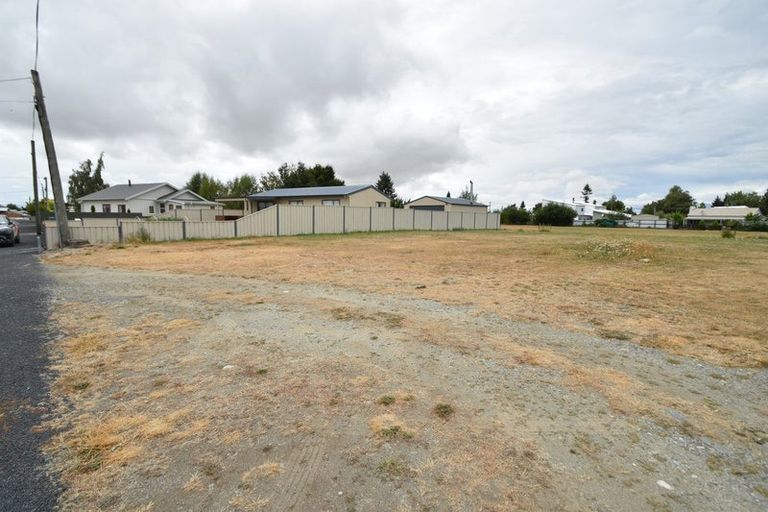 Photo of property in 19 Totara Drive, Twizel, 7901