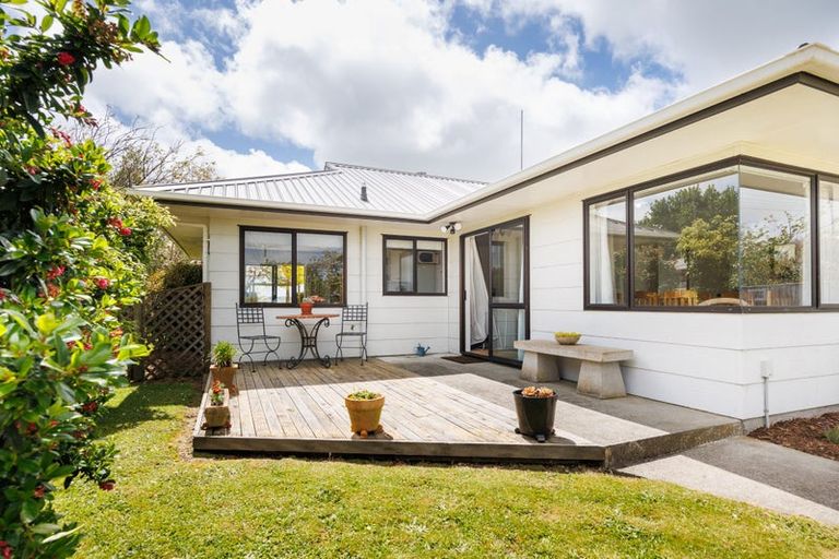 Photo of property in 12 Humber Street, Rongotea, 4476