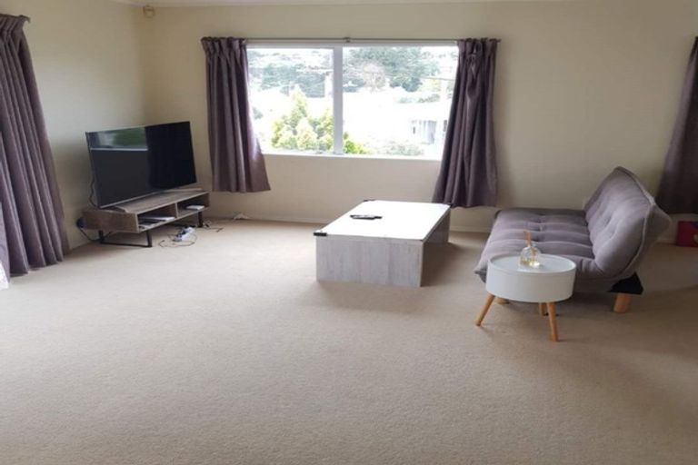 Photo of property in 1/22 Becroft Drive, Forrest Hill, Auckland, 0620