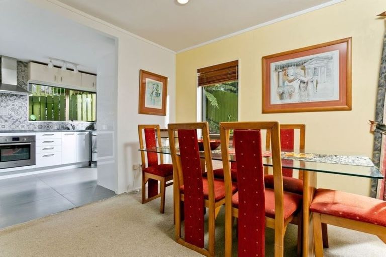 Photo of property in 2/81 Waipa Street, Birkenhead, Auckland, 0626