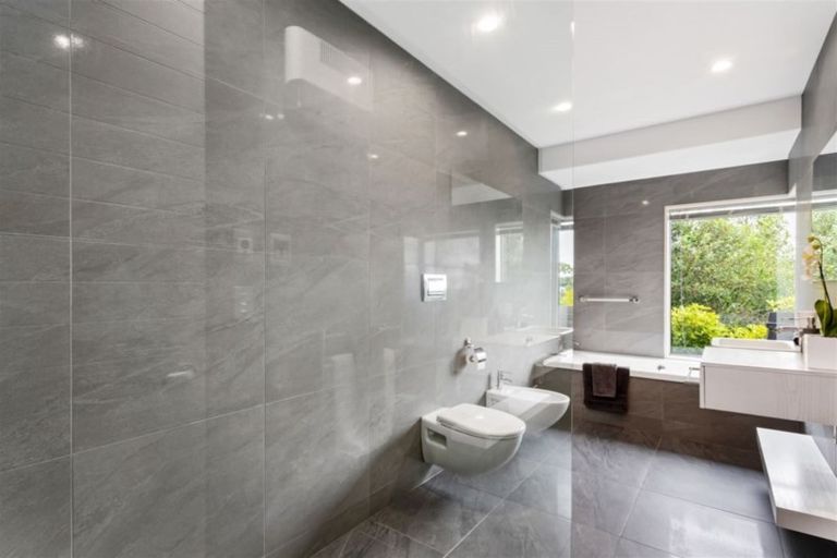 Photo of property in 2 Ti Kouka Eco Lane, Redcliffs, Christchurch, 8081