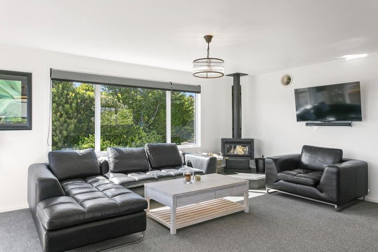 Photo of property in 10 Kensington Place, Richmond Heights, Taupo, 3330