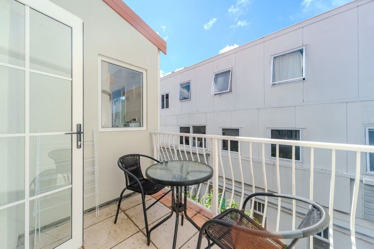 Photo of property in 8/142 Ghuznee Street, Te Aro, Wellington, 6011