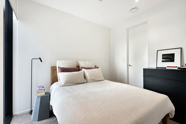 Photo of property in 801/1 Buscomb Avenue, Henderson, Auckland, 0610