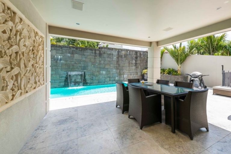 Photo of property in 17 Brighton Terrace, Mairangi Bay, Auckland, 0630