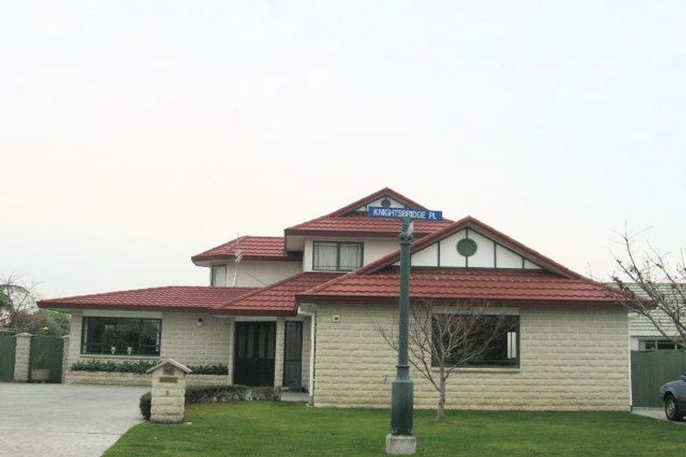 Photo of property in 8 Knightsbridge Place, Taradale, Napier, 4112