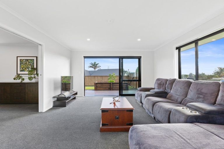 Photo of property in 3 Olive Close, Omokoroa, 3114