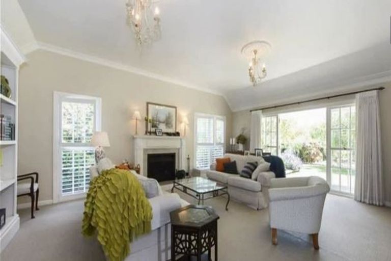 Photo of property in 110 Walker Road, Opaheke, Papakura, 2584