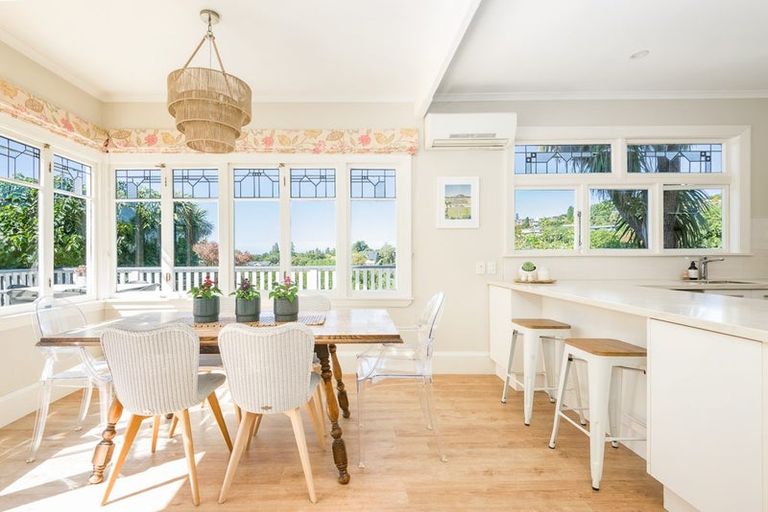 Photo of property in 7 Hackthorne Road, Cashmere, Christchurch, 8022