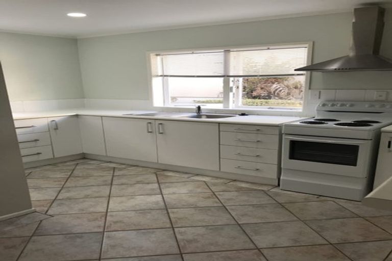 Photo of property in 23 Teal Crescent, Beach Haven, Auckland, 0626