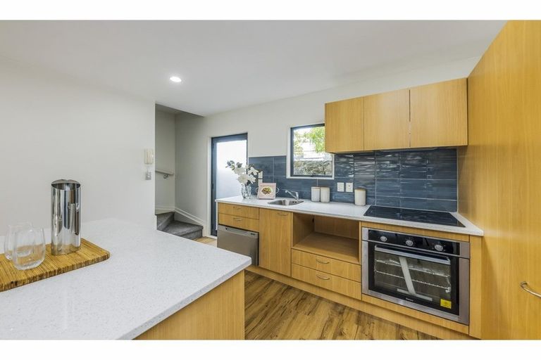 Photo of property in 5c Dryden Place, Mount Wellington, Auckland, 1051