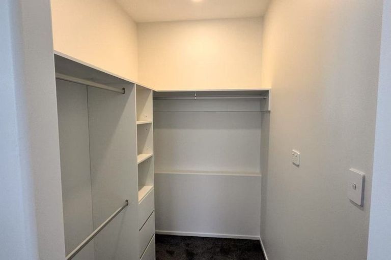 Photo of property in 37 Puhikawa Street, Massey, 0614