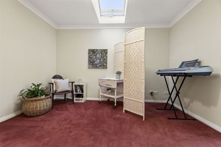 Photo of property in 4 Clayden Drive, Gulf Harbour, Whangaparaoa, 0930