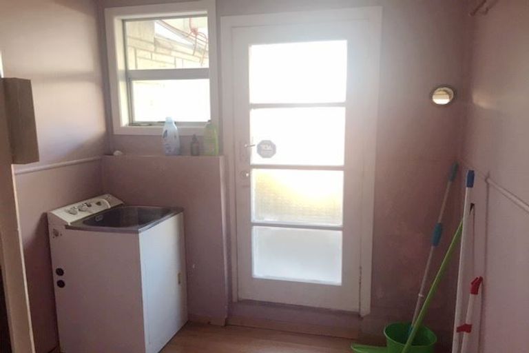 Photo of property in 1d Vanguard Road, Kelston, Auckland, 0602