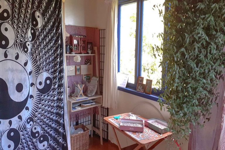 Photo of property in 122 Lone Kauri Road, Karekare, New Lynn, 0772