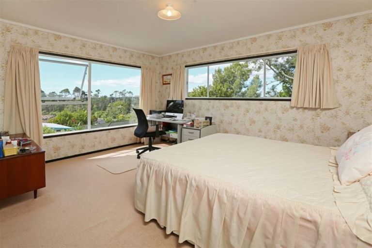 Photo of property in 29 Eyre Street, Henderson, Auckland, 0612