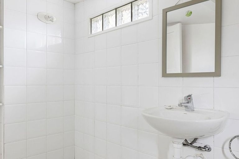 Photo of property in 18 Burlington Street, Sydenham, Christchurch, 8023