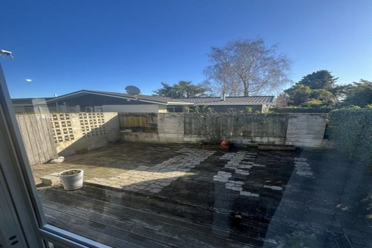 Photo of property in 25 Kaweka Place, Havelock North, 4130