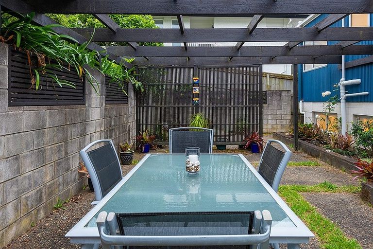 Photo of property in 30 Amante Crescent, Mairangi Bay, Auckland, 0630