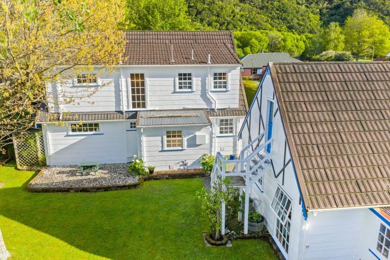 Photo of property in 2 The Anchorage, Waikawa, Picton, 7220