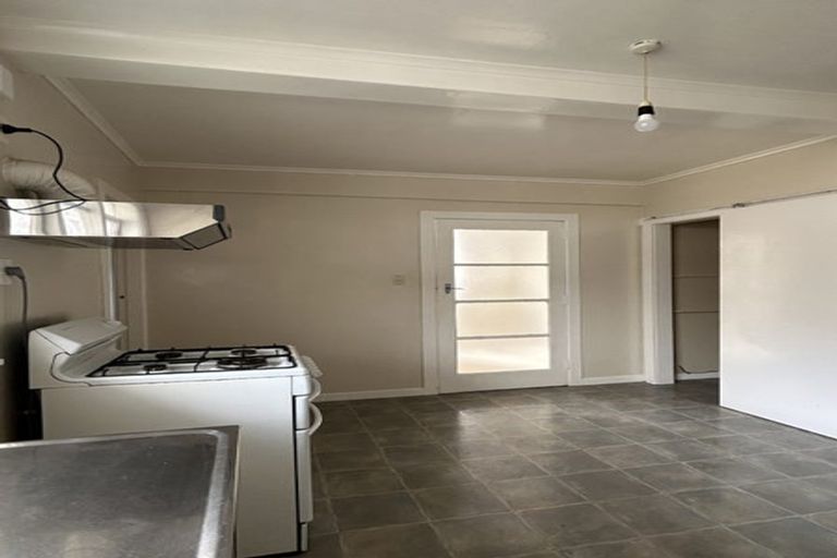 Photo of property in 140 Hanson Street, Newtown, Wellington, 6021